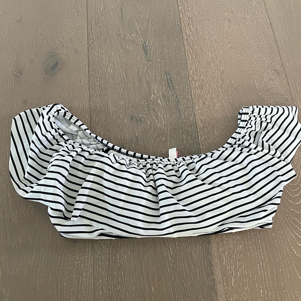 Victoria’s Secret Swim Top, Victoria’s Secret Bikini Top, Bikini Flounce Top